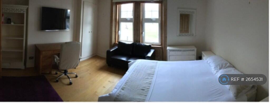 Ensuite Rooms With Big Smarts