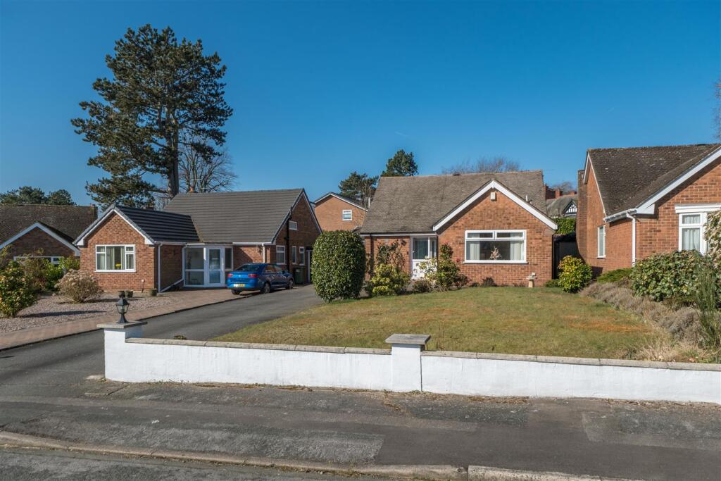 10 Windsor Close-036.jpg