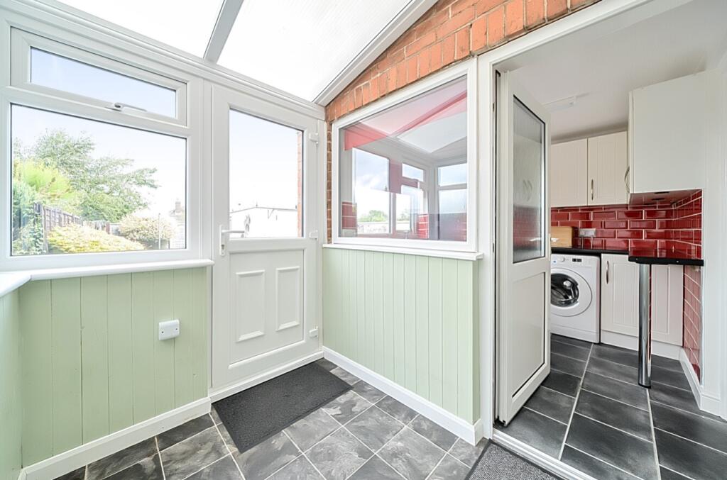 EweMove Harrogate Sun Room Utility