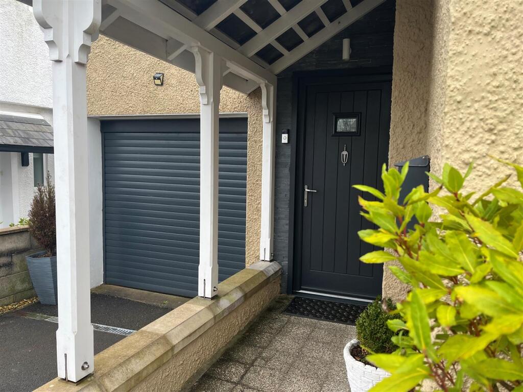 Entrance door.jpg