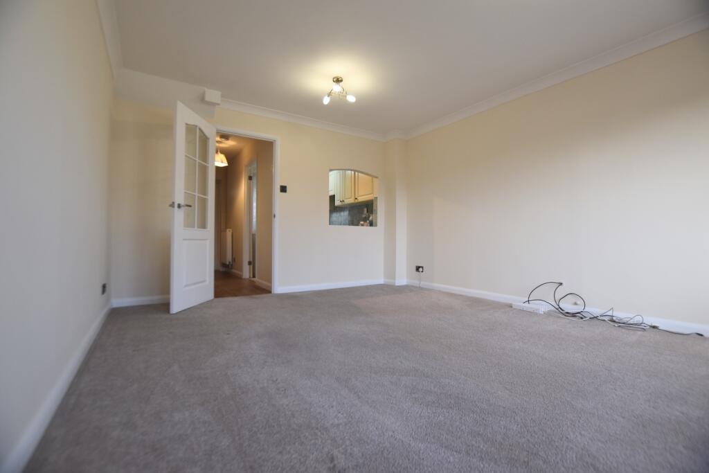 35 Friary Gardens lounge 2