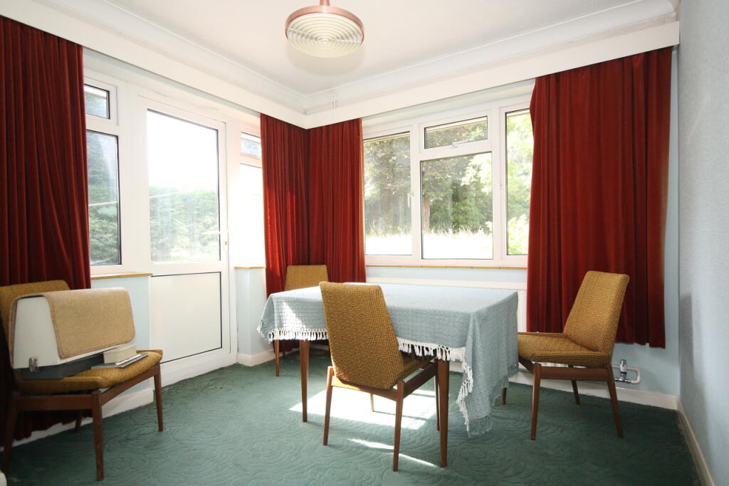 Bedroom / Dining Room