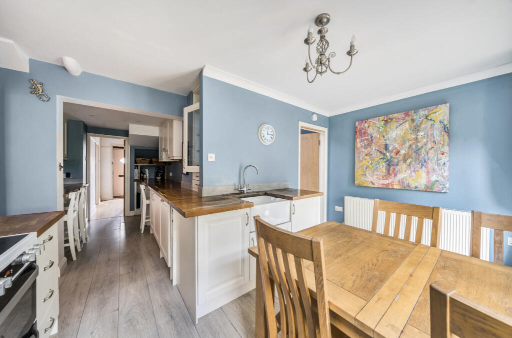 1297242-10-6839c1...