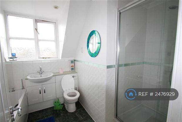 2nd Floor Bathroom 3