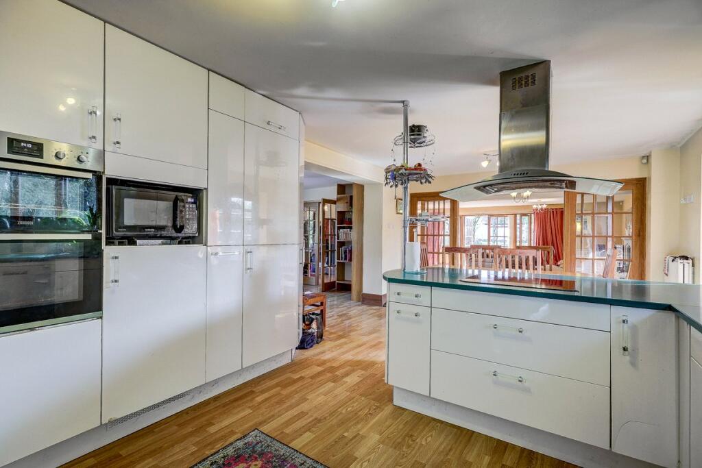 Kitchen/Breakfast