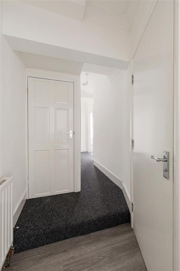 Green Street E7