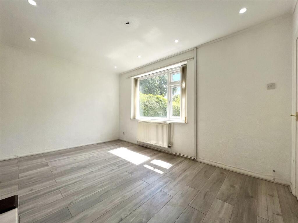 Living Area Aspect 2