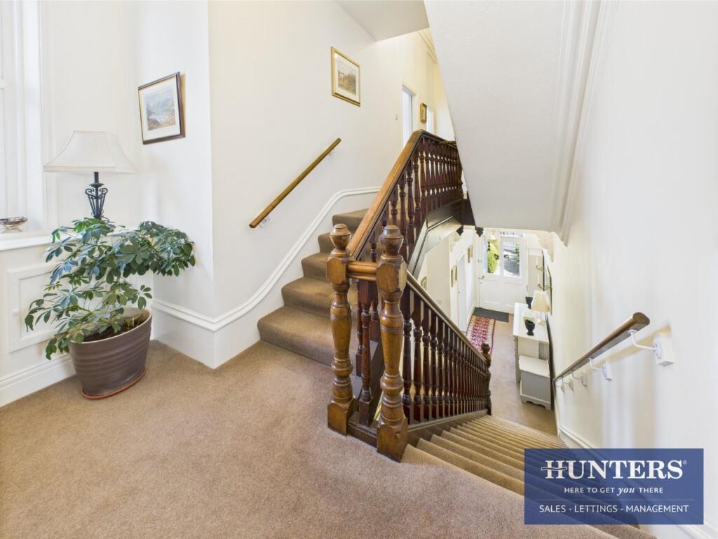 1st Floor Mid Landing