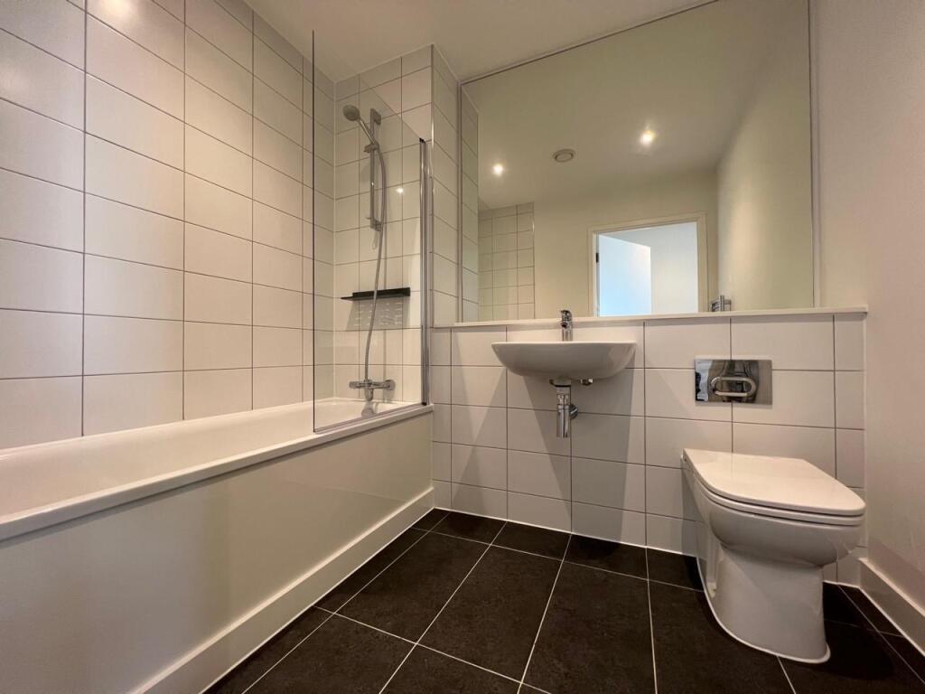 Main Bathroom