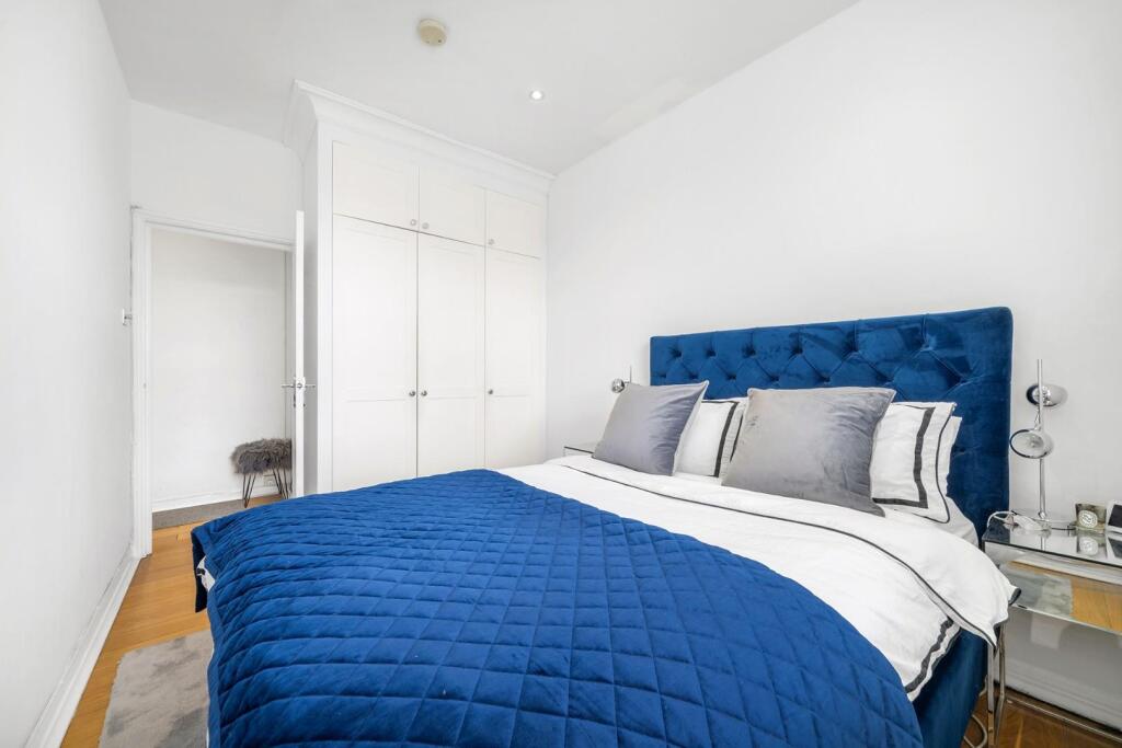 Bedroom (2).jpg