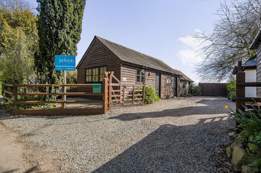 DRIVEWAY &amp; OUTBUILDINGS