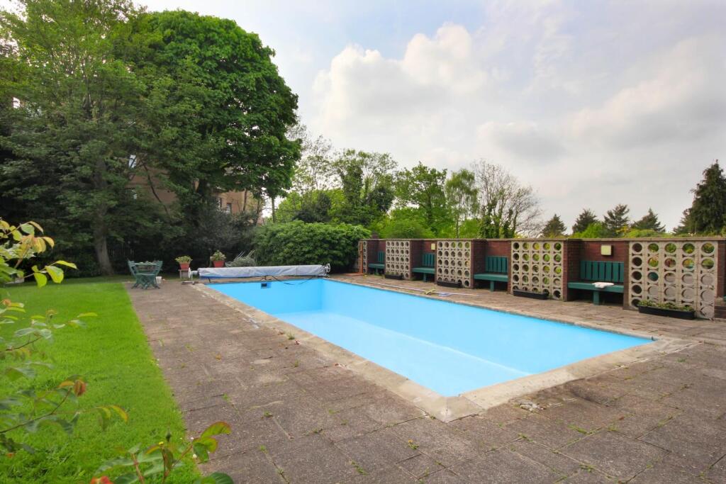 Gv- 45 Minster Court  (7).jpg