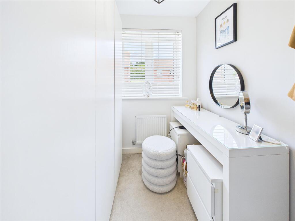 Beveridge Road, Anslow (25).jpg