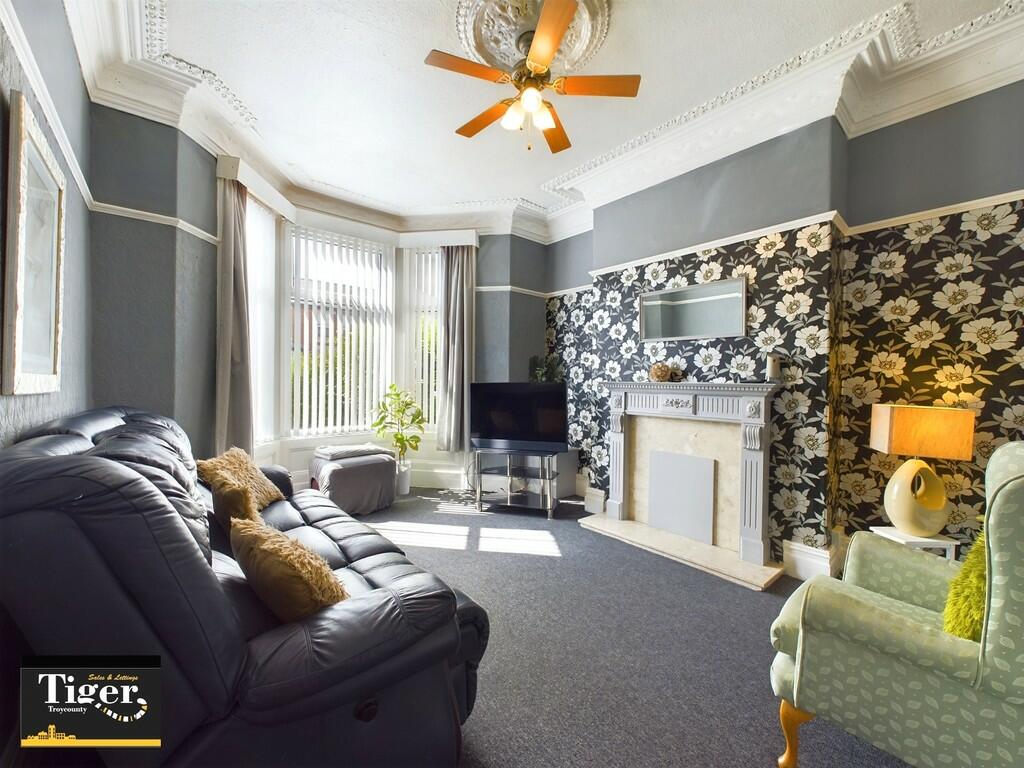 CAM03440G0-PR0152...