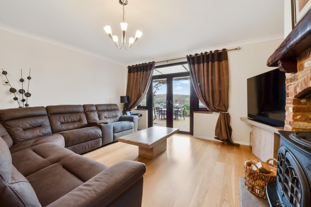 Lewis Road, Istead Rise, DA13