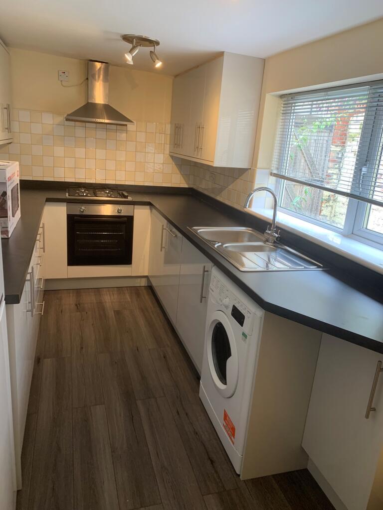 Kitchen 2