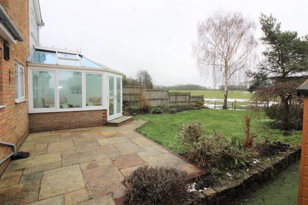 5 Chartview rear patio.jpg