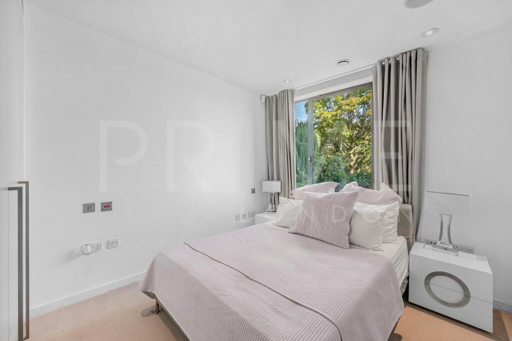BEDROOM1 (1).jpg