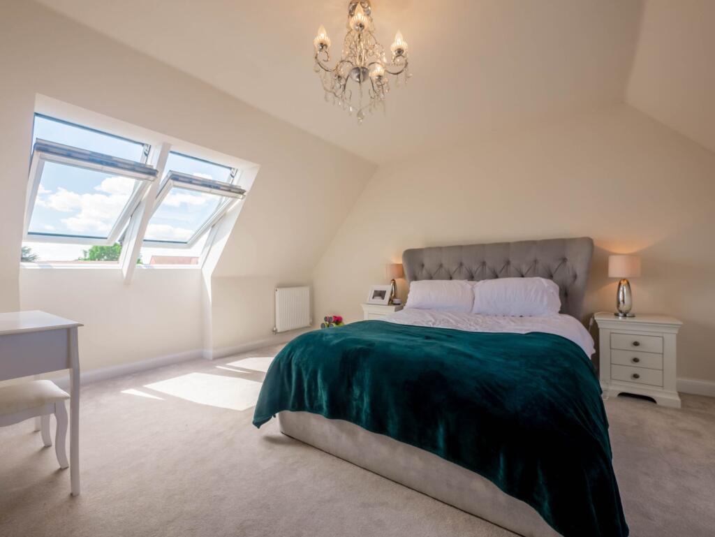 Top Floor Bedroom 5 Suite