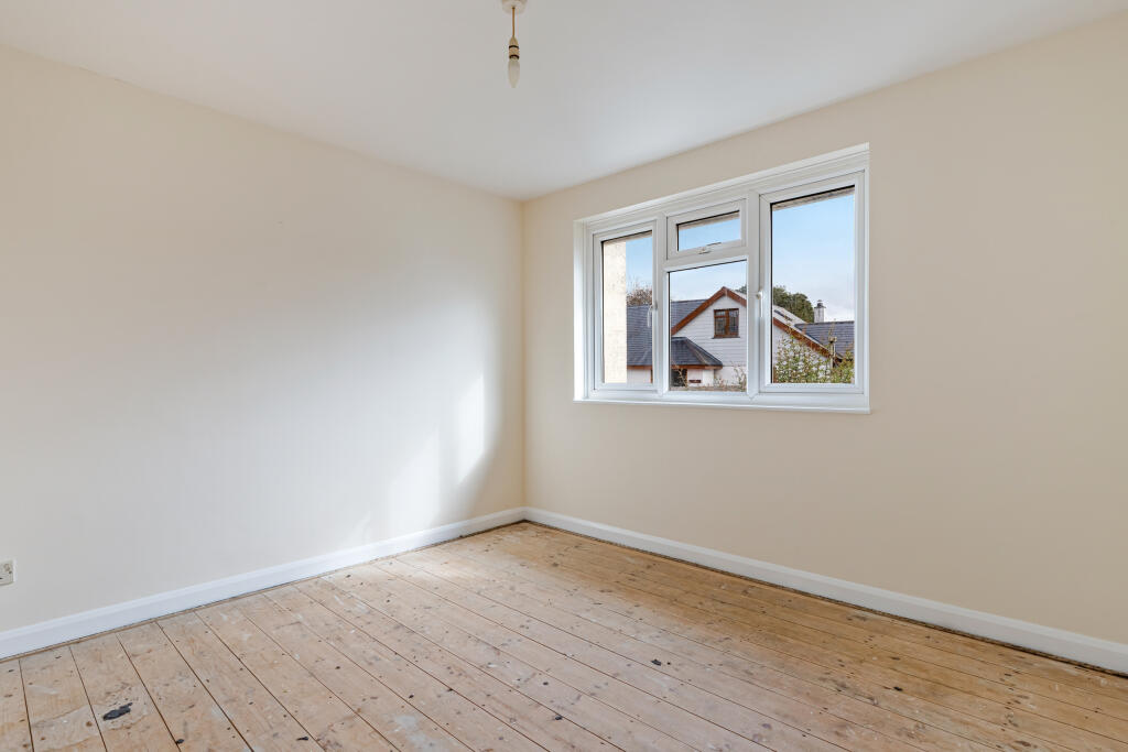 A16 - 3 Orchard View, Frogmore - 251014