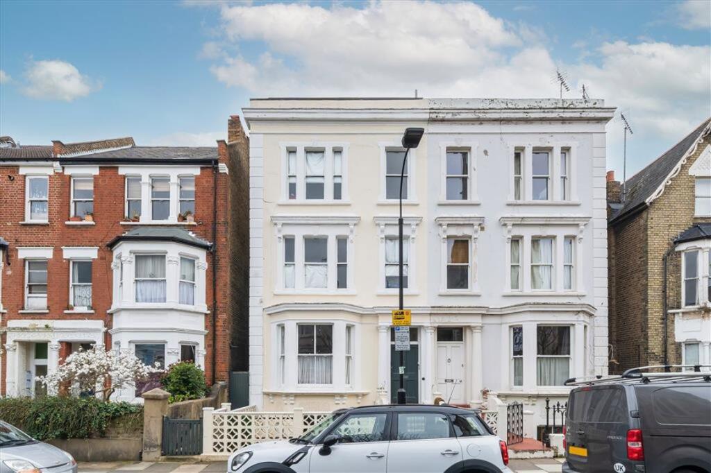 Leysfield Road, Shepherd's Bush