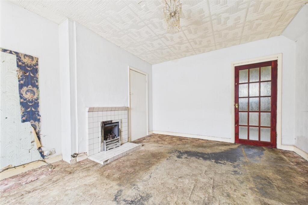 47 Torrington Avenue, Bristol, BS4 1EQ Freehold Se