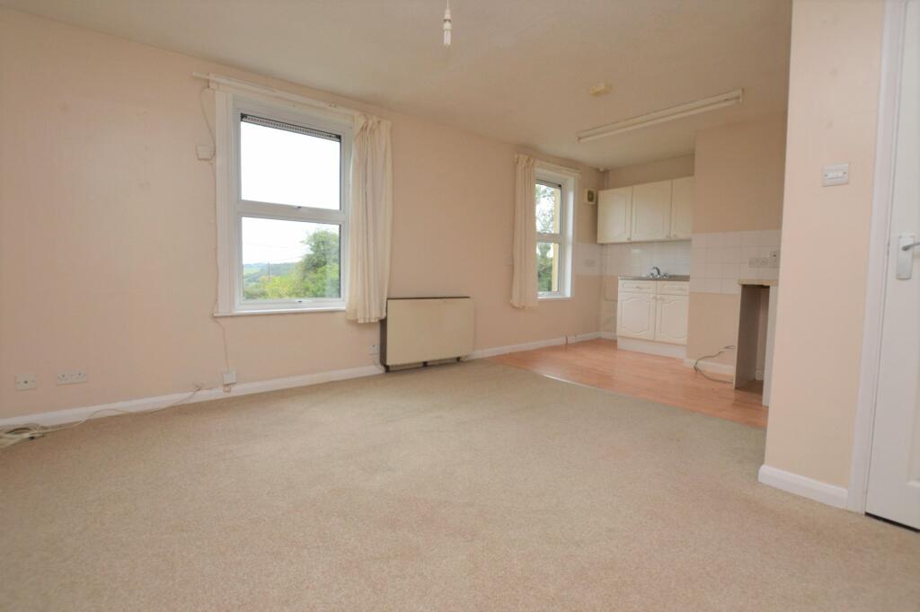 Lounge/Kitchen