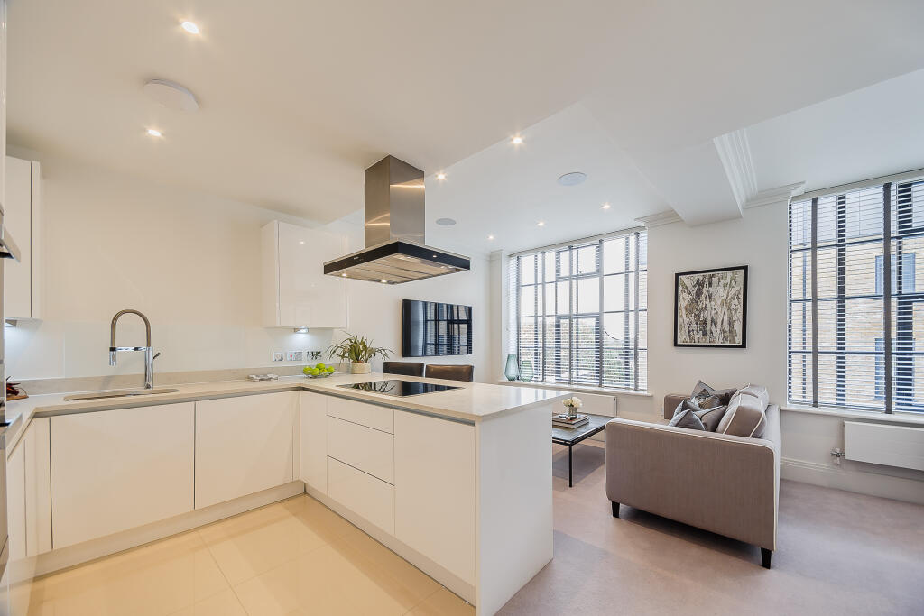 2 bed flat to rent