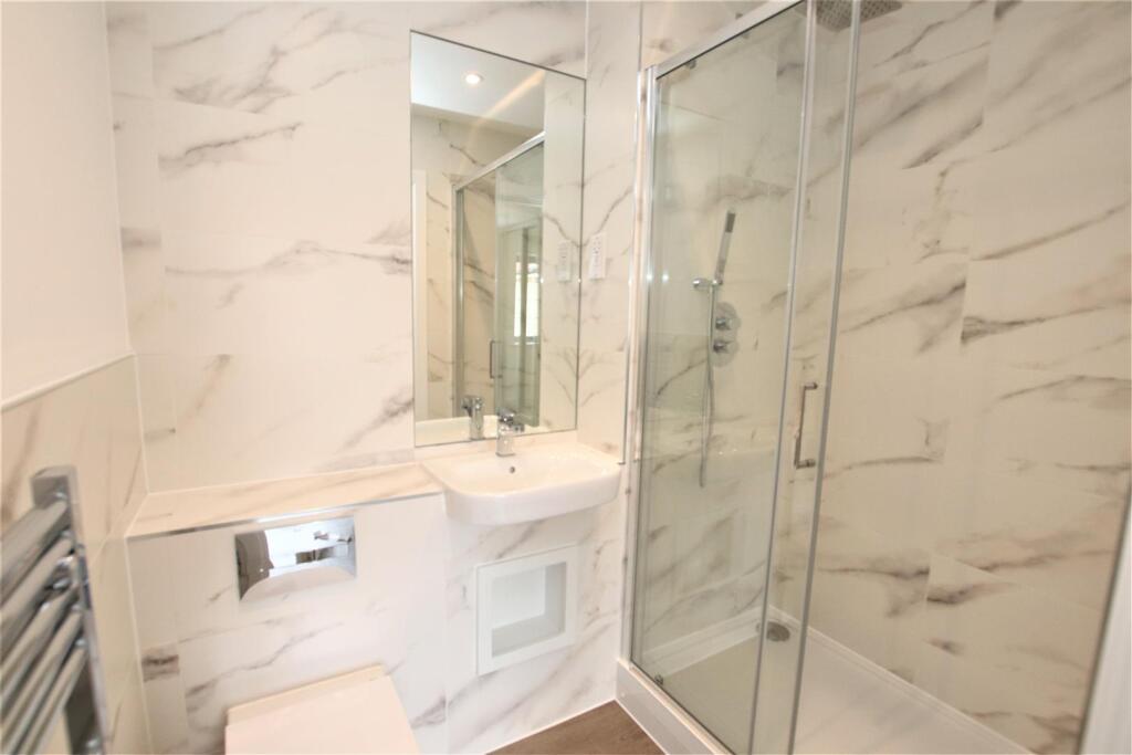 en suite.jpg