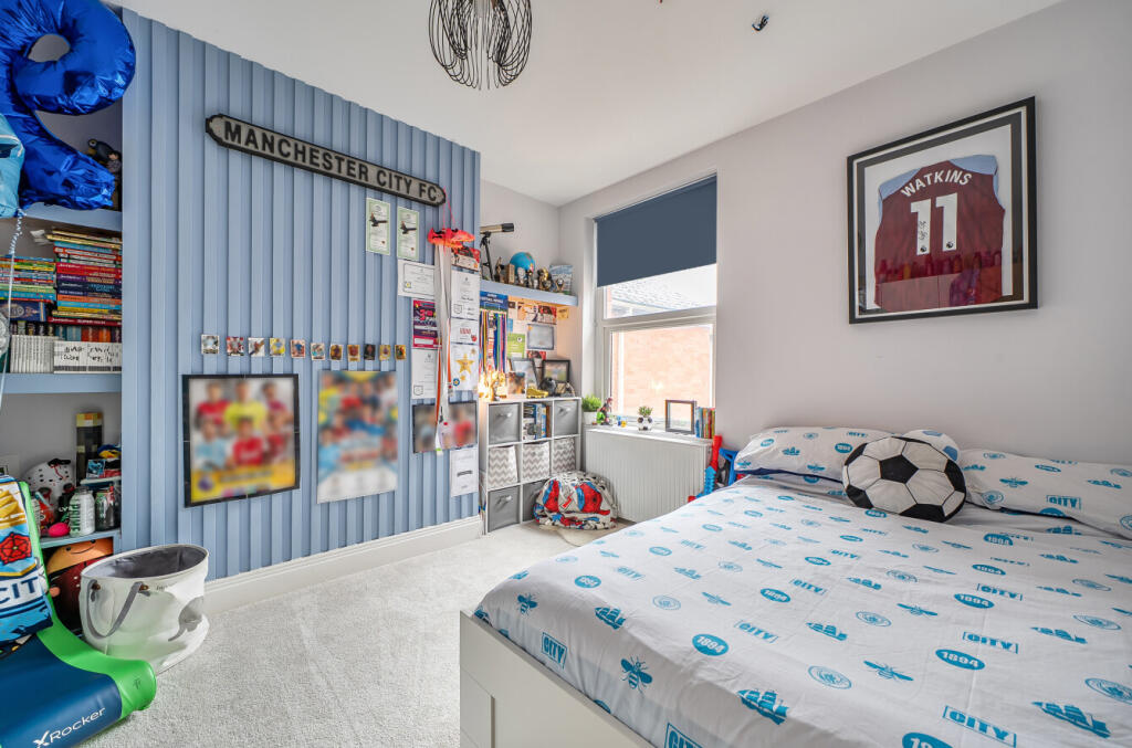 1386385-8-692d9af...