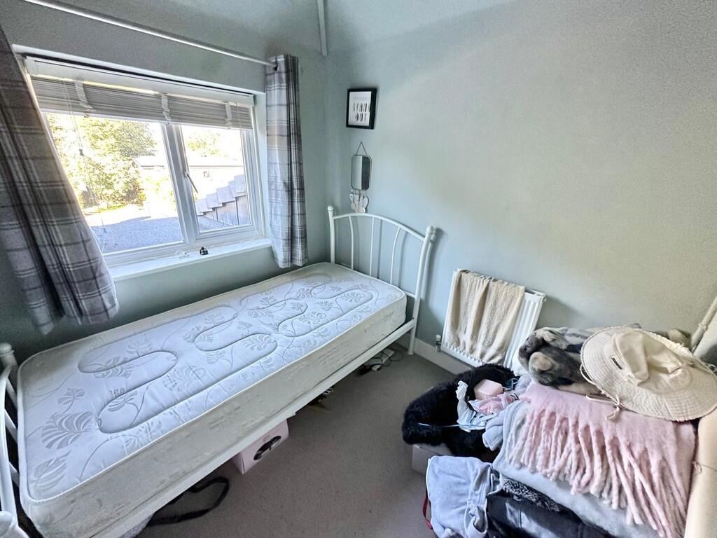 IMG-20251006-WA00...