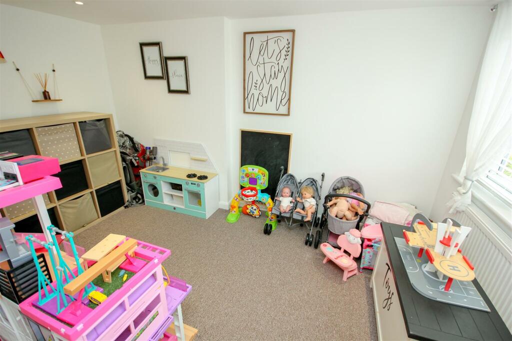 Family Room.jpg