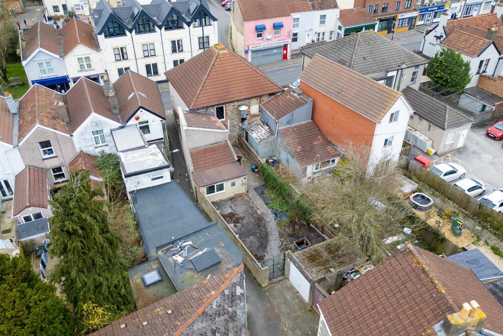 366 Two Mile Hill Road, St George, Bristol BS15 1A