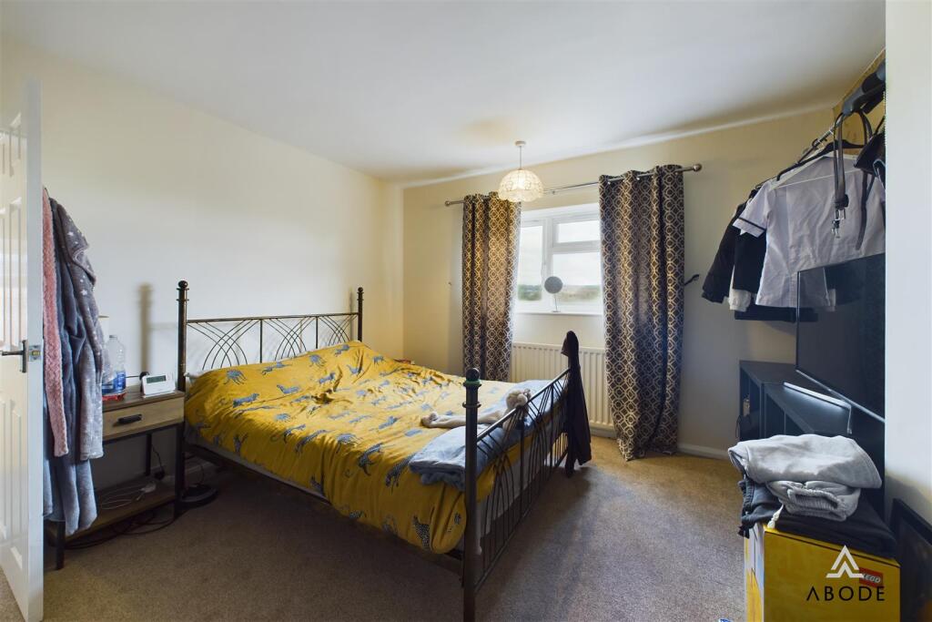 CAM04151G0-PR0117-STILL016.jpg