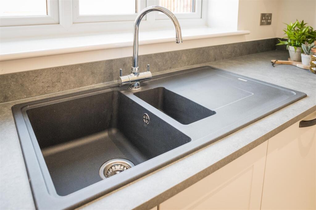 Property-Perspective-Stoneley-Road-Crewe-040725-03