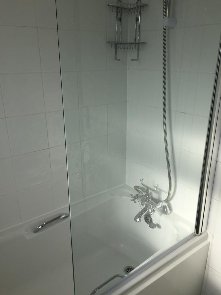 1st floor bathroo...