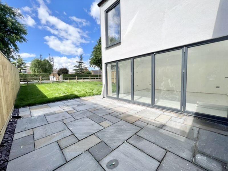 Patio area to garden