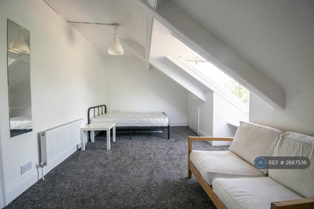 Bedroom 5