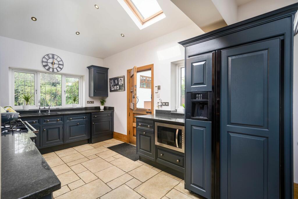 Kitchen diner
