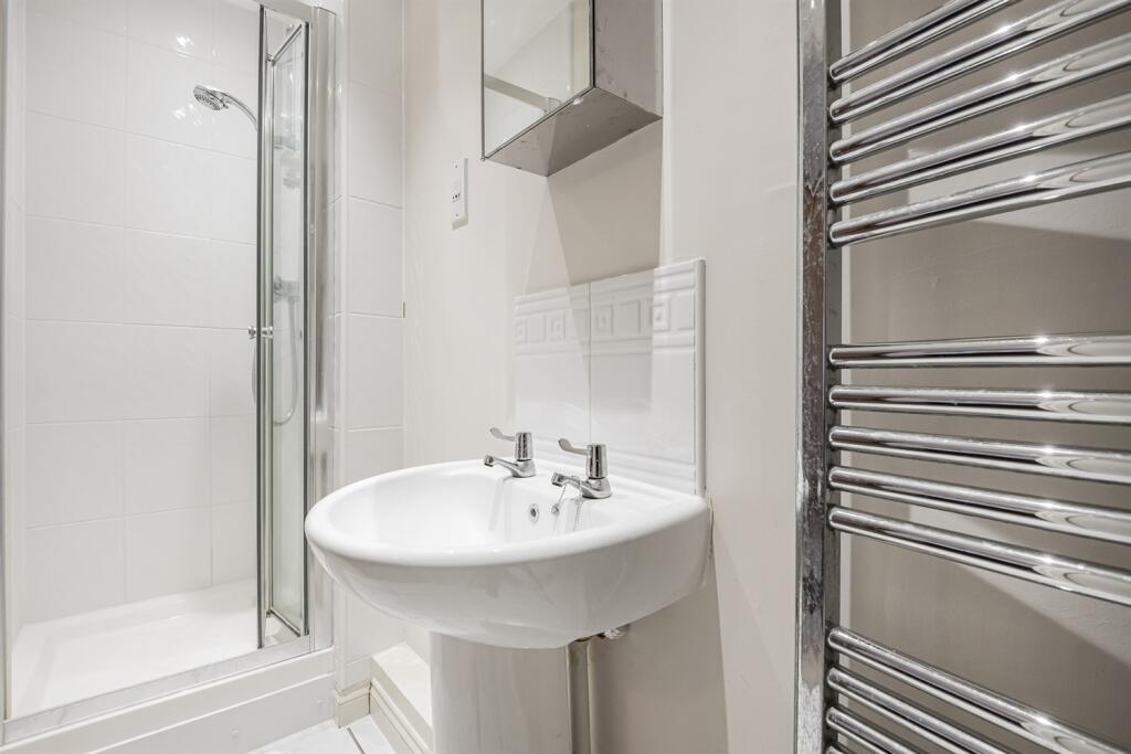 En Suite Shower Room