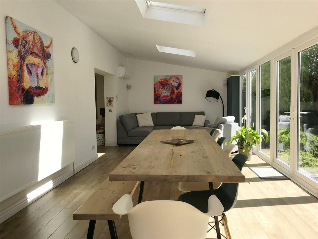 Sun Room 3.JPG