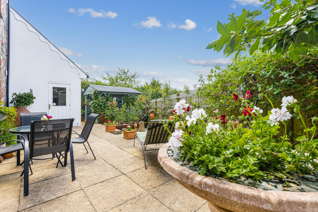 A05 - 9 Cator, Stoke Gabriel - 250708