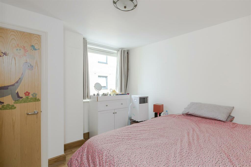 2nd bed-1.jpg
