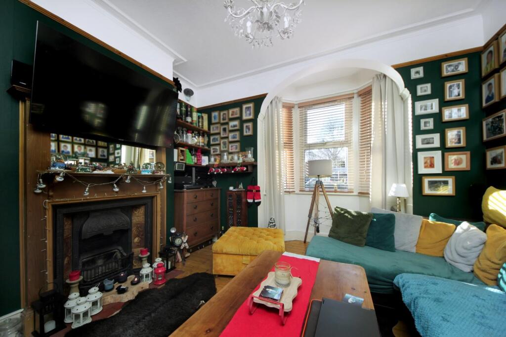 GV- 20 Northcroft rd (5).jpg