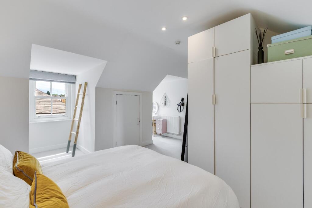 Railway Street 97-5.jpg