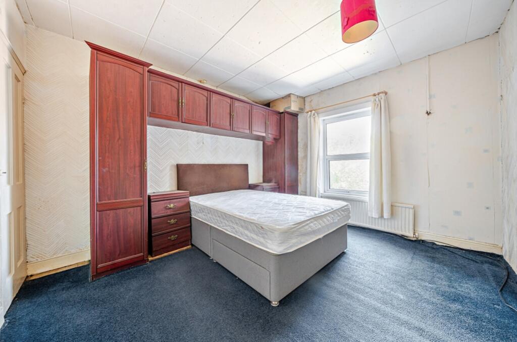 1-68225a06c70d6-1291174-ARW-1