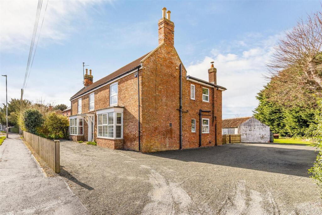 The Hollies (Stickney)-4.jpg