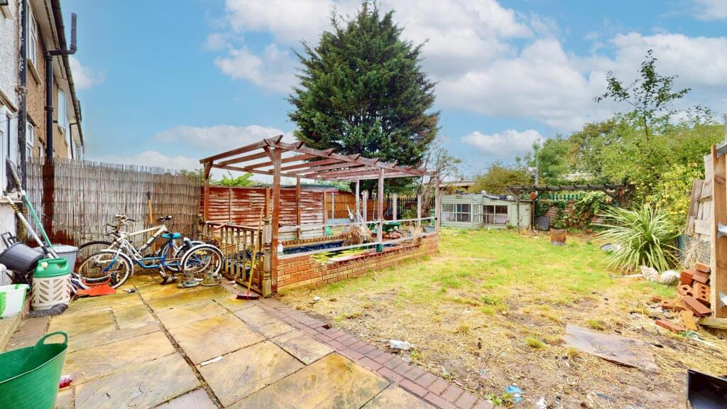 33-Sheppey-Road-09112025_171703.jpg