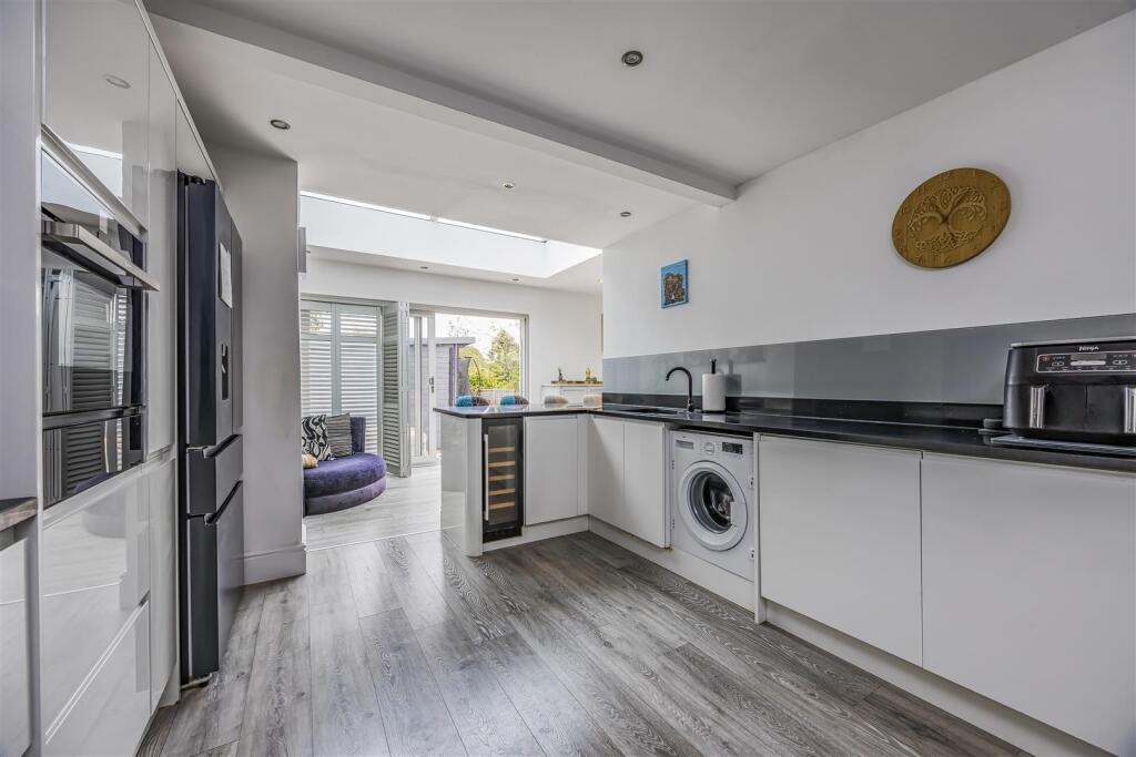 30 Uplands Road, Drayton-PorticoMarketing-SoldBy-2