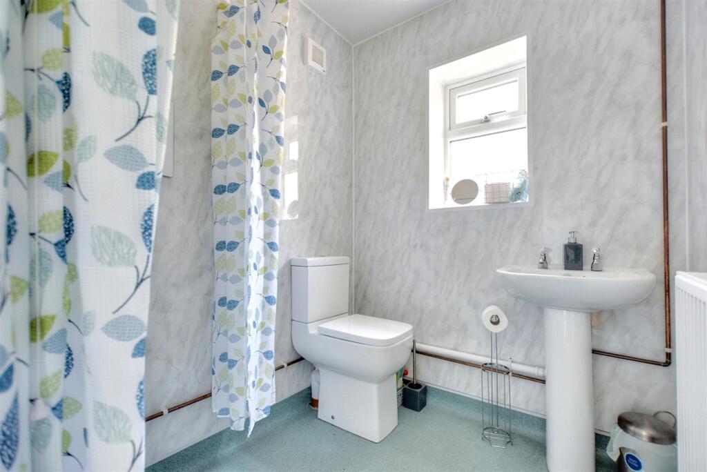 Downstairs Shower Room.jpeg